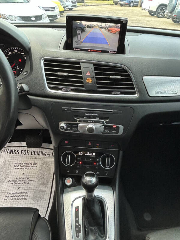 2016 Audi Q3 2.0T quattro Prestige