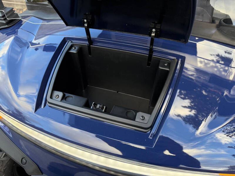 2025 Denago Rover XL