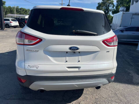 2015 Ford Escape SE