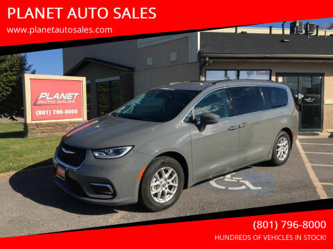 2022 Chrysler Pacifica for sale at PLANET AUTO SALES in Lindon UT