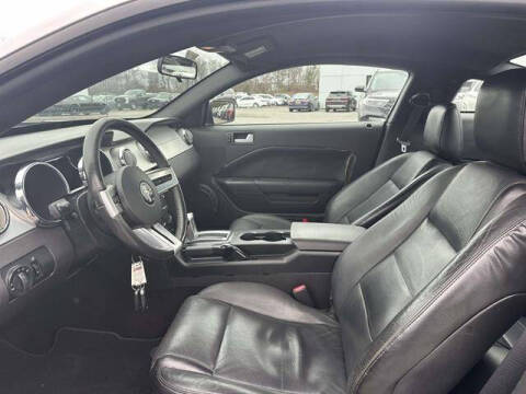 2006 Ford Mustang V6 Deluxe