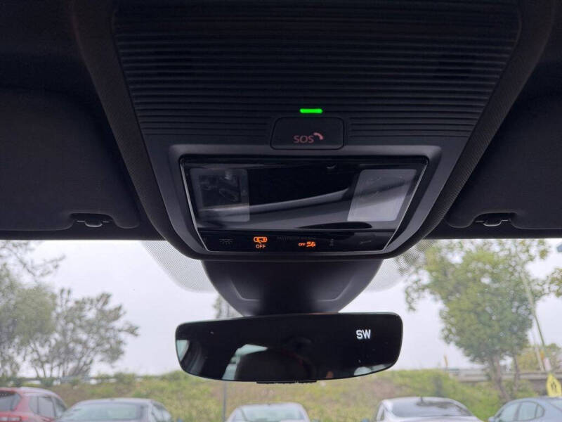 2023 Volkswagen Golf GTI 40th Anniversary Edition