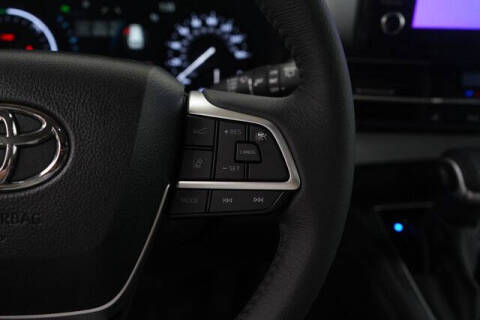 2025 Toyota Sienna XLE 7-Passenger