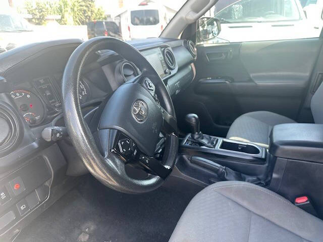 2022 Toyota Tacoma SR