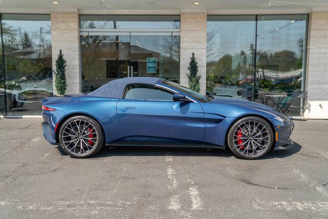 2023 Aston Martin Vantage 21