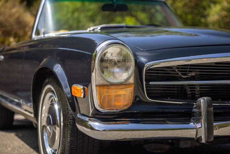 1969 Mercedes-Benz 280-Class