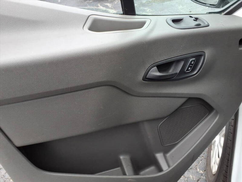 2023 Ford Transit 350 XLT