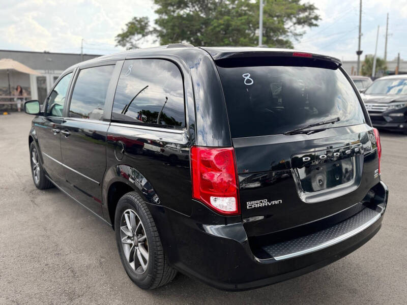 2017 Dodge Grand Caravan SXT