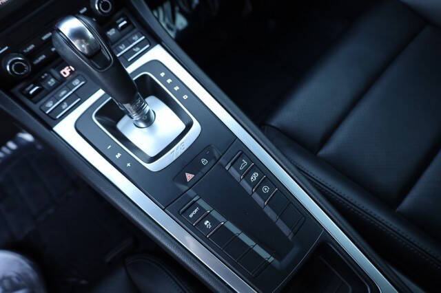 2021 Porsche 718 Cayman