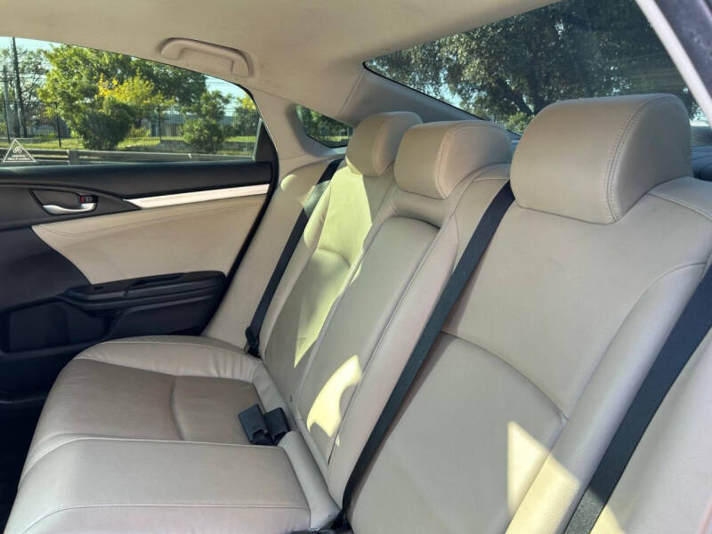 2019 Honda Civic Touring