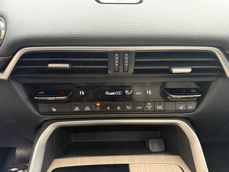 2025 Mazda CX-90 Plug-in Hybrid Premium Sport