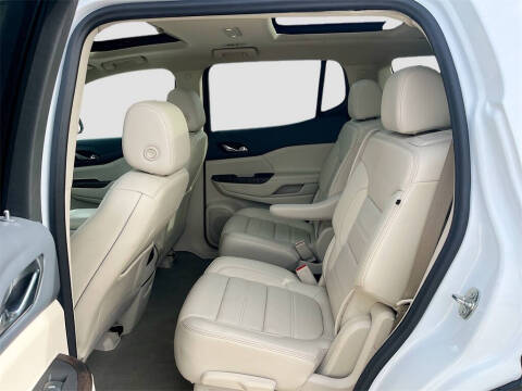 2022 GMC Acadia Denali