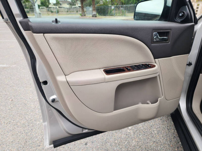 2008 Ford Taurus SEL