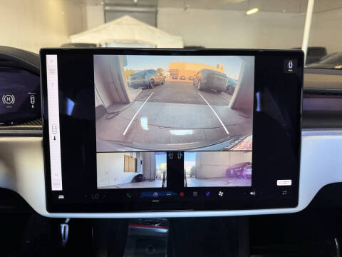 2022 Tesla Model S Plaid