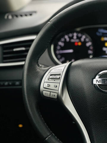 2016 Nissan Rogue SL