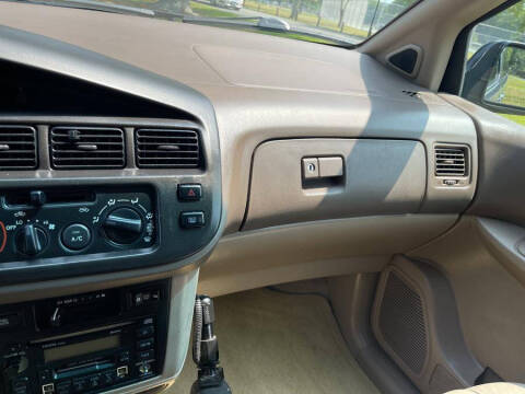 1999 Toyota Sienna
