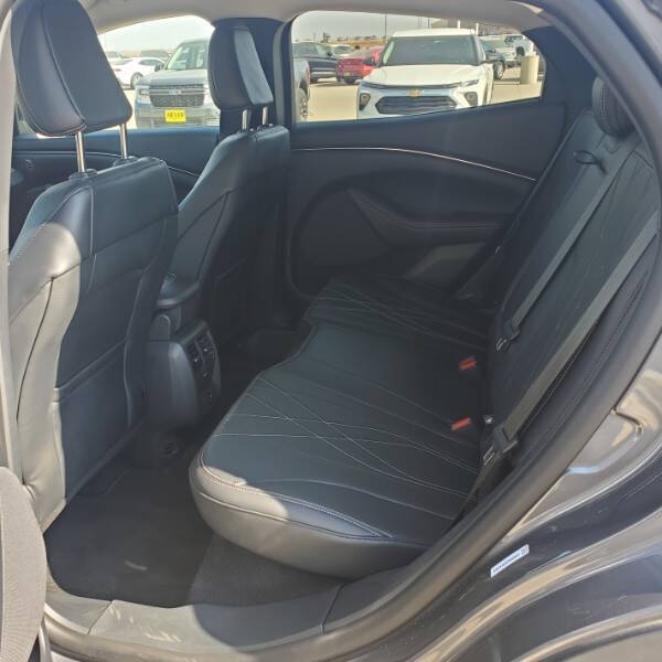 2023 Ford Mustang Mach-E Select