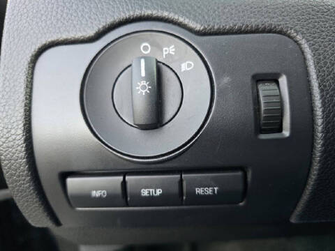 2012 Ford Mustang V6