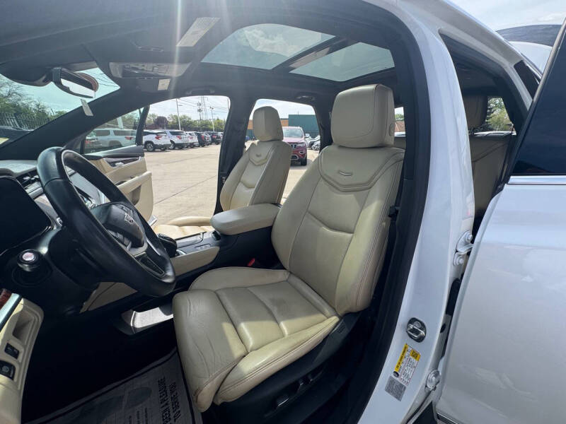 2017 Cadillac XT5 Luxury