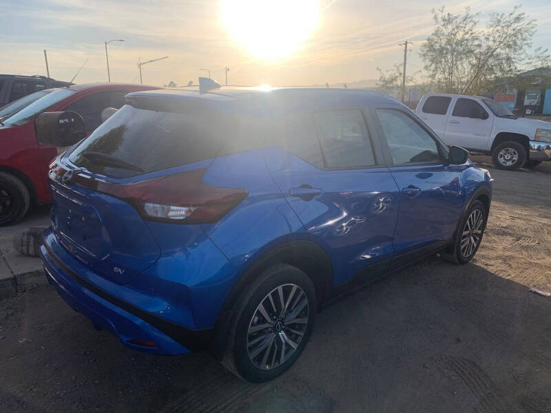 2023 Nissan Kicks SV