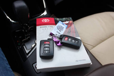 2013 Toyota Avalon XLE Premium