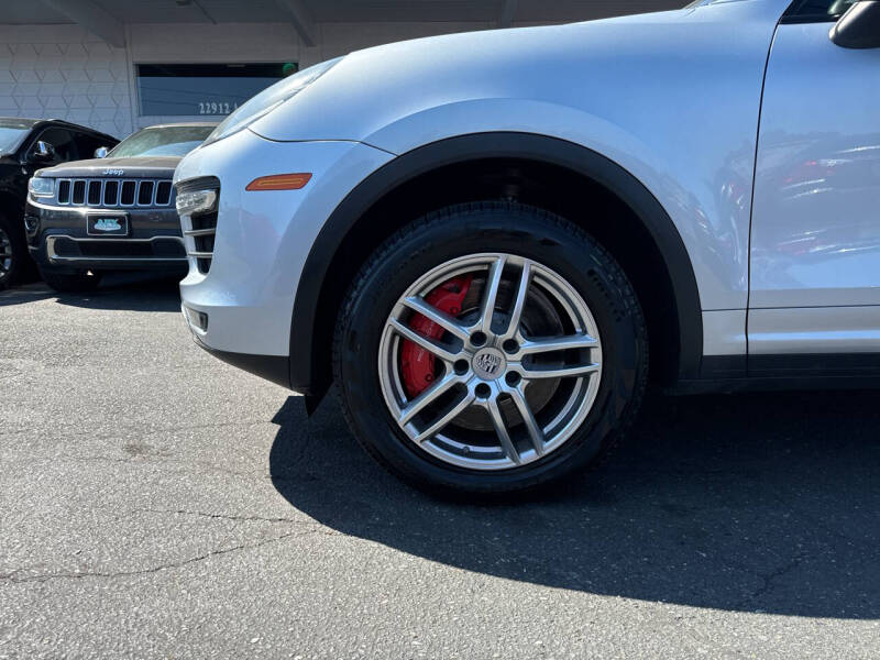 Used 2016 Porsche Cayenne Turbo with VIN WP1AC2A29GLA88321 for sale in Edmonds, WA