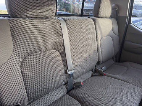 2015 Nissan Frontier SV