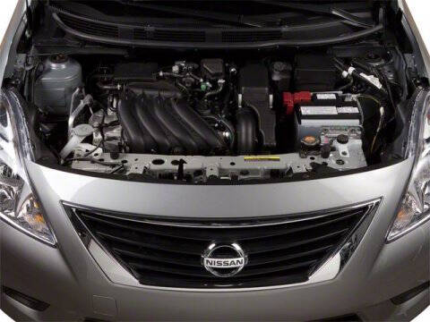 2013 Nissan Versa 1.6 SV