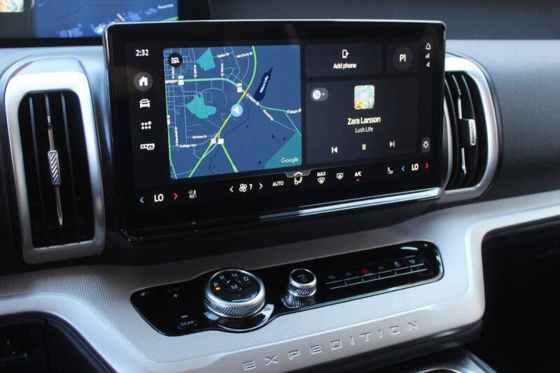 2026 Ford Expedition Active