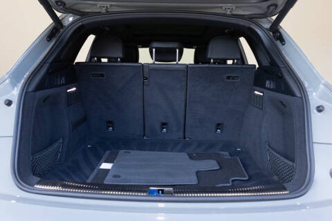 2020 Audi SQ5 3.0T quattro Premium Plus