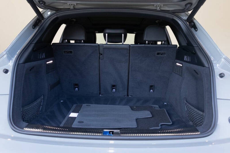 2020 Audi SQ5 3.0T quattro Premium Plus