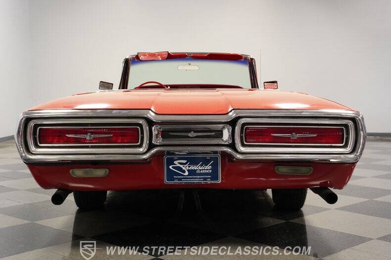1964 Ford Thunderbird