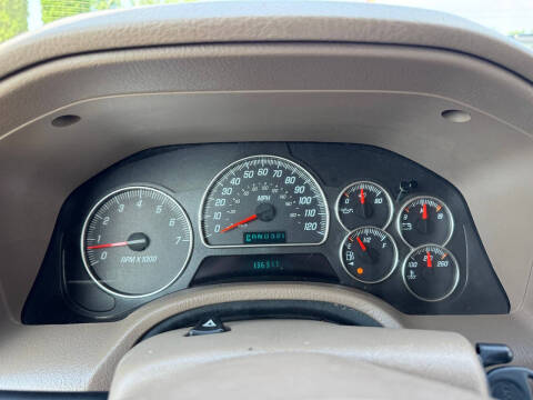 2004 GMC Envoy SLE