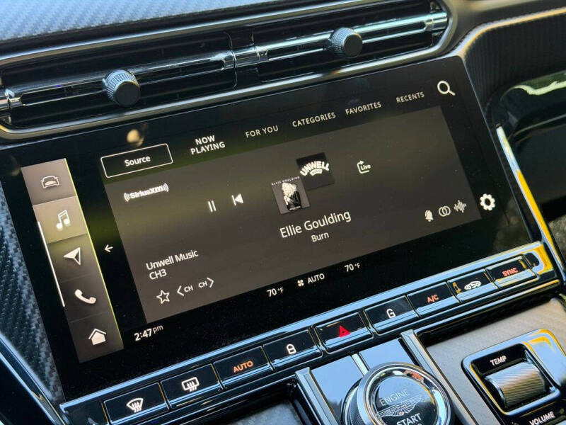 2025 Aston Martin Vantage