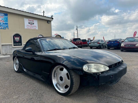 2004 Mazda MX-5 Miata for sale at BAC Motors in Weslaco TX