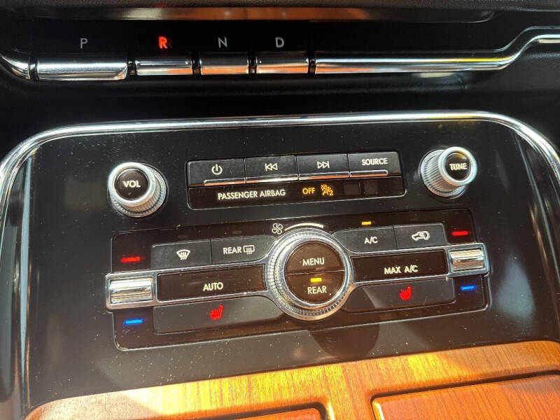 2018 Lincoln Navigator Select