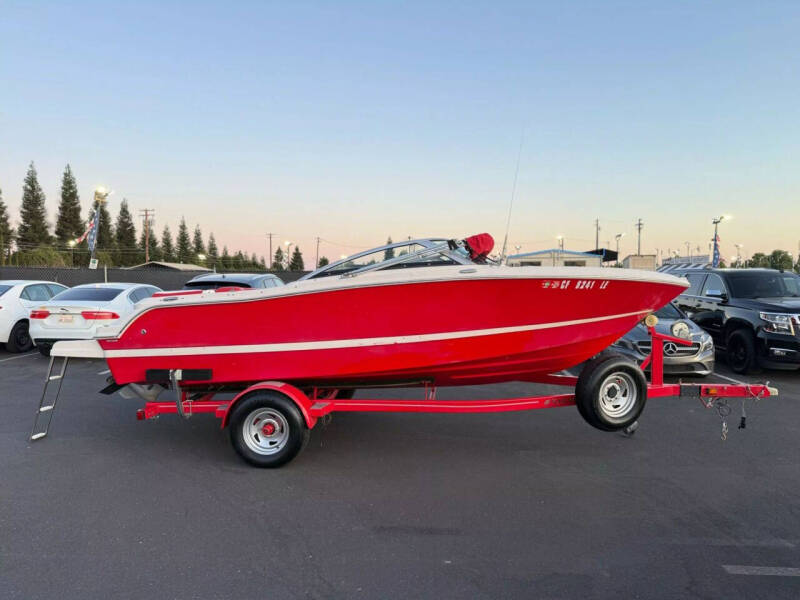 2013 Four Winns 200H