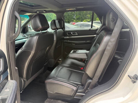 2017 Ford Explorer Sport