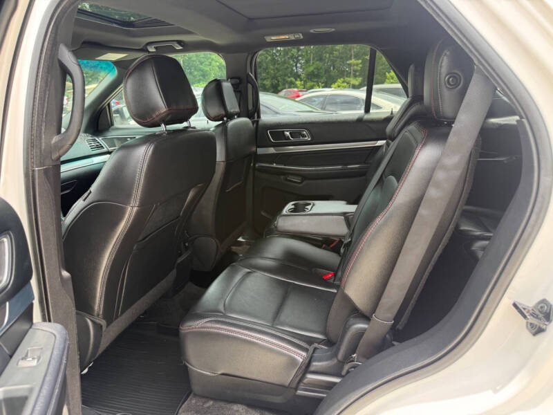 2017 Ford Explorer Sport