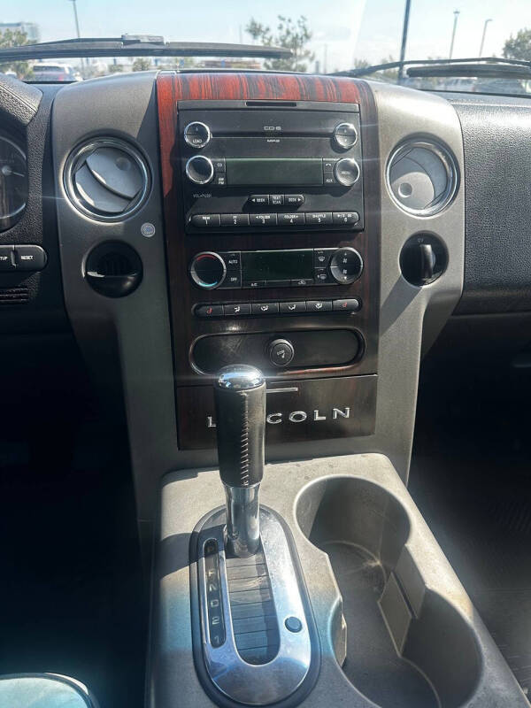 2006 Lincoln Mark LT