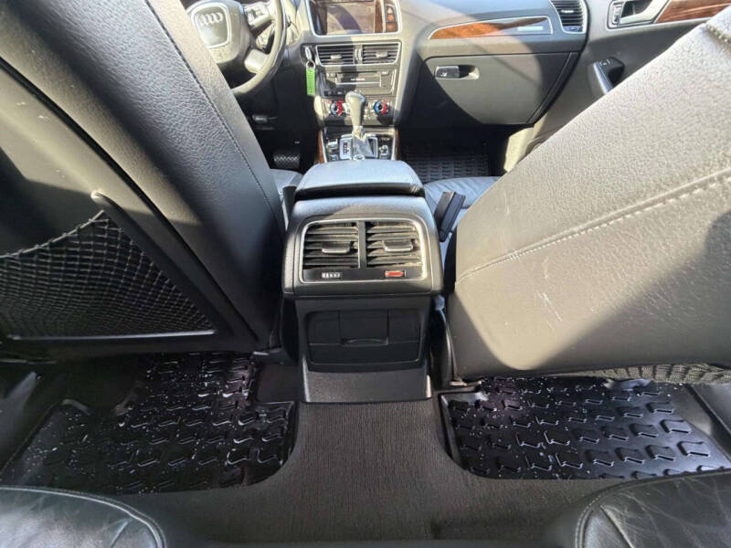 2011 Audi Q5 3.2 quattro Premium Plus