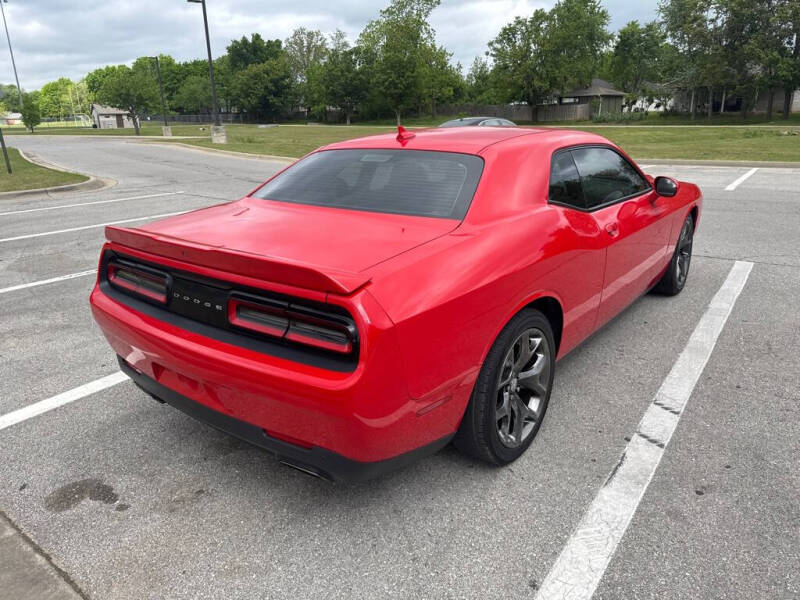 2015 Dodge Challenger SXT Plus