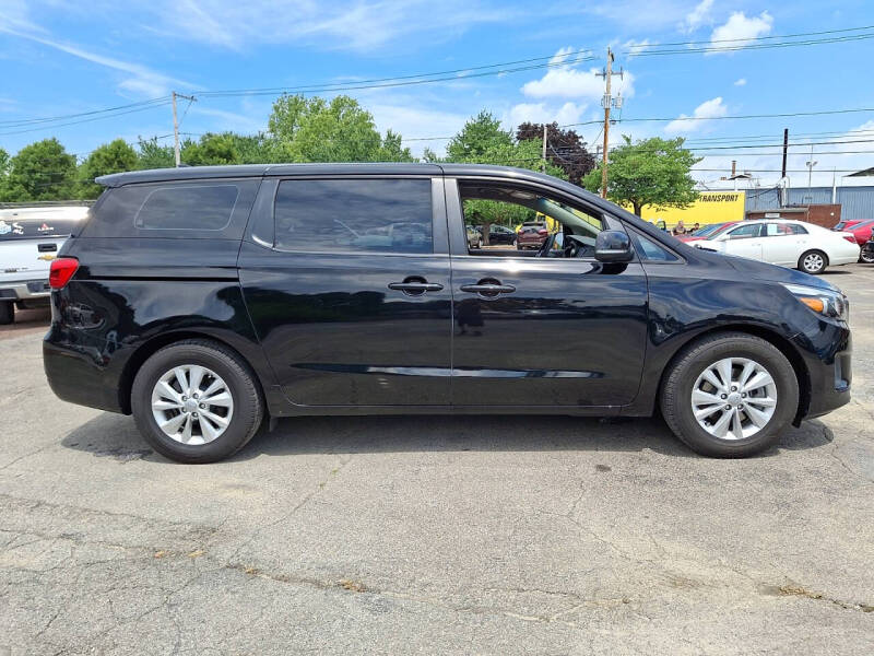 2018 Kia Sedona L