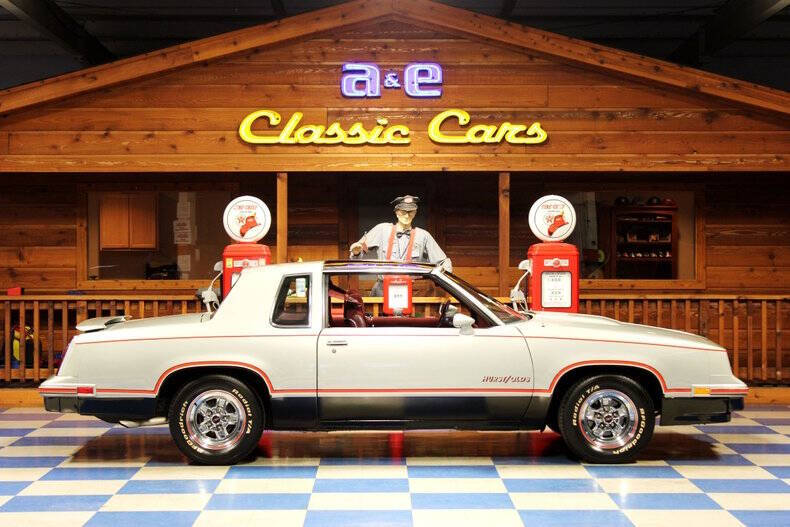 1984 Oldsmobile Cutlass Calais Hurst