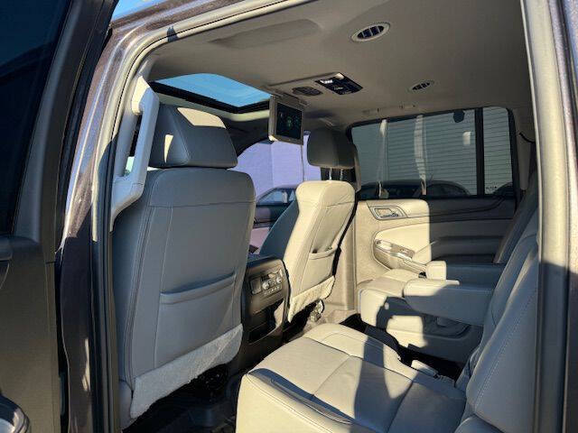 2017 Chevrolet Suburban LT