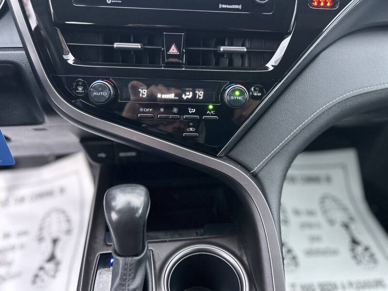 2023 Toyota Camry SE