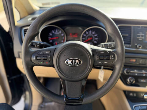 2015 Kia Sedona LX