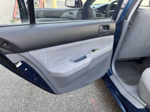 2004 Mitsubishi Lancer ES