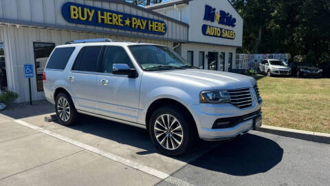 2016 Lincoln Navigator Select