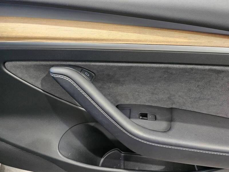 2023 Tesla Model 3 Performance